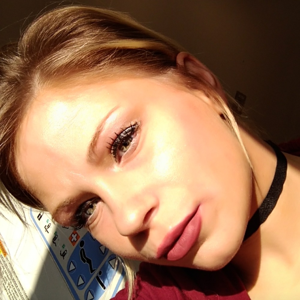 Meet your Posher, Crystal